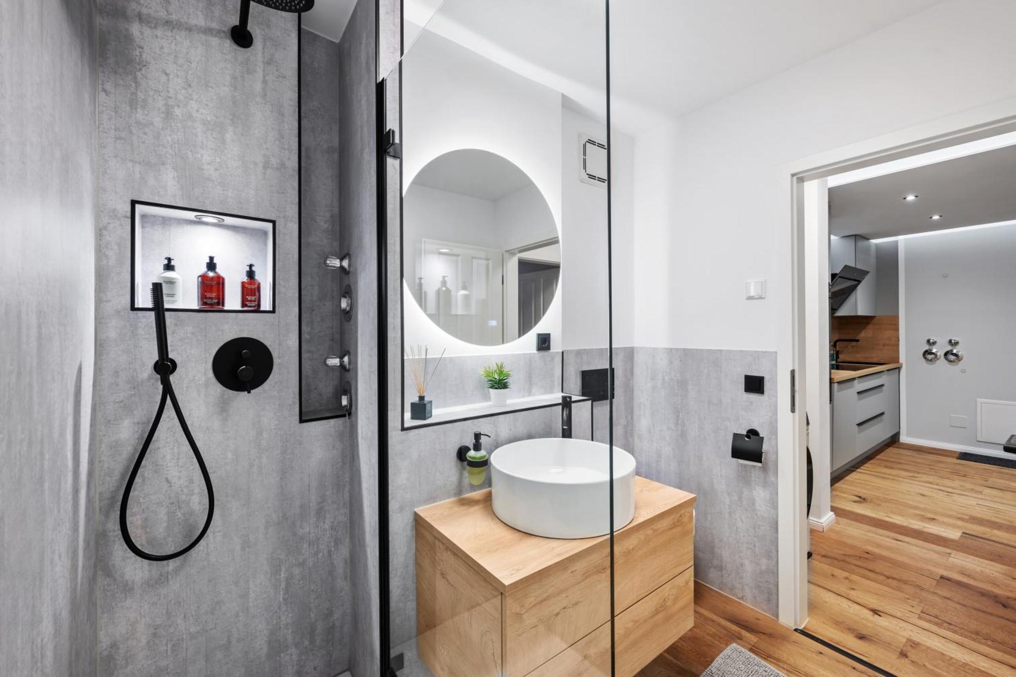 Edler Wohnraum Noble Stadtoase Mit Boxspringbett, Kaffeevollautomat, Lift & Parkplatz Chemnitz  Exteriér fotografie