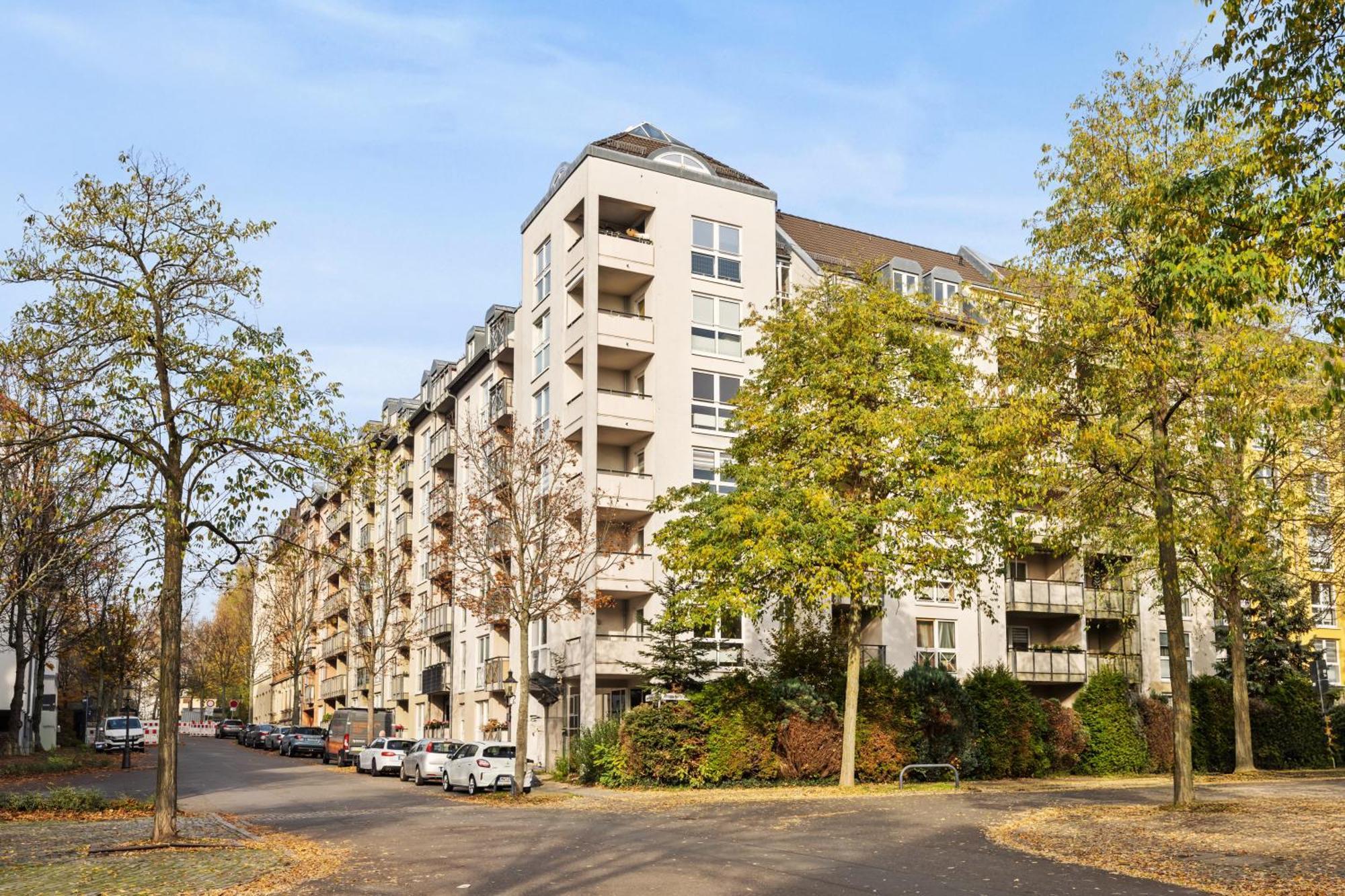 Edler Wohnraum Noble Stadtoase Mit Boxspringbett, Kaffeevollautomat, Lift & Parkplatz Chemnitz  Exteriér fotografie